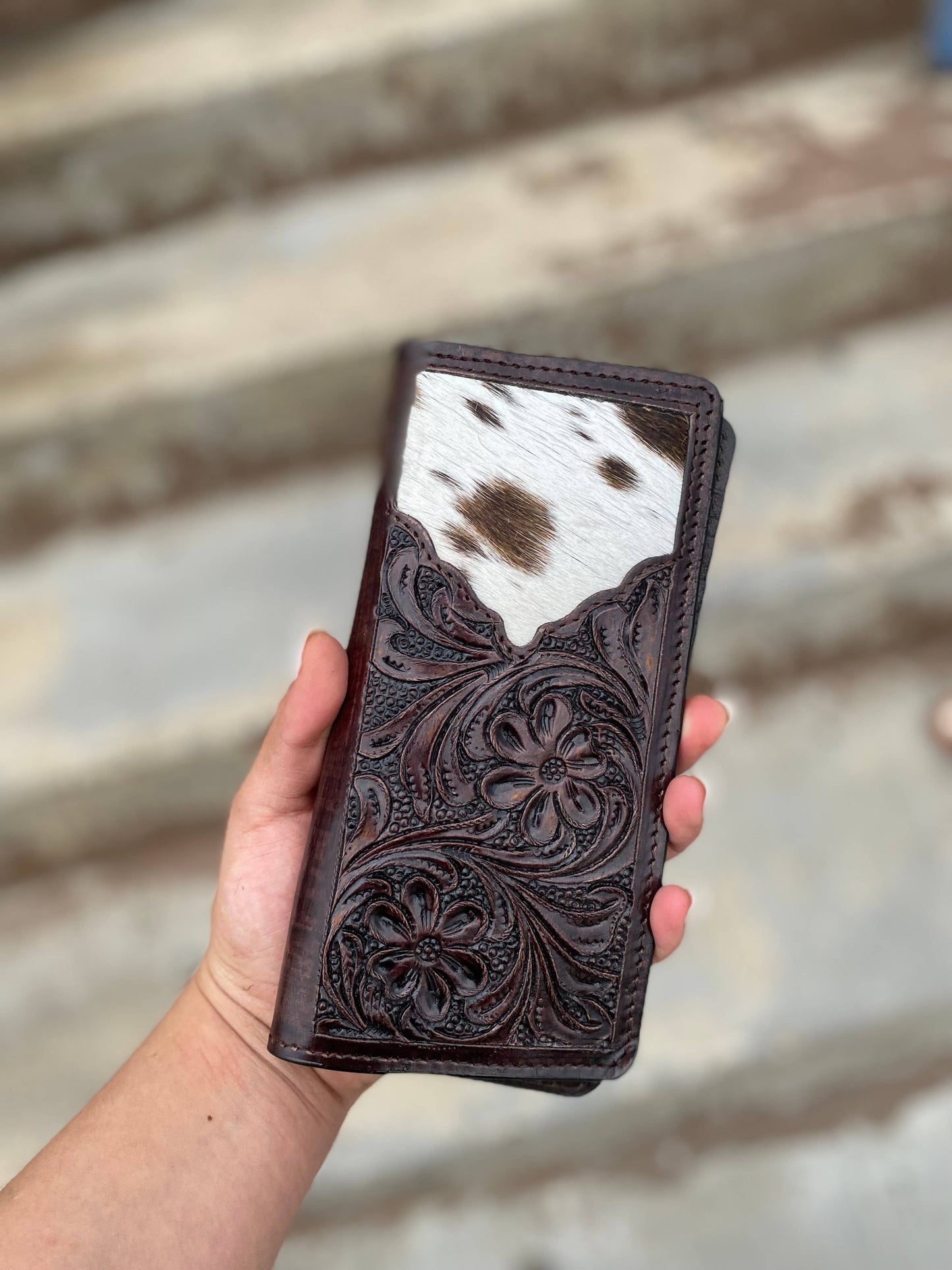 Julian Cowhide Tooled Mens Wallet