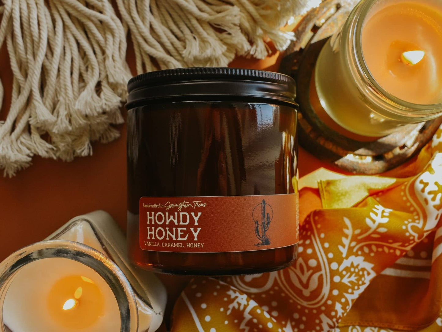 HOWDY HONEY - Vanilla, Caramel & Honey Candle