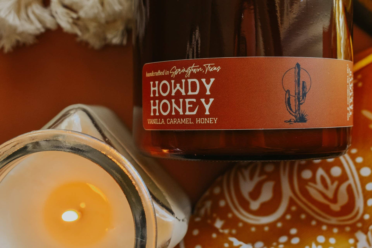 HOWDY HONEY - Vanilla, Caramel & Honey Candle