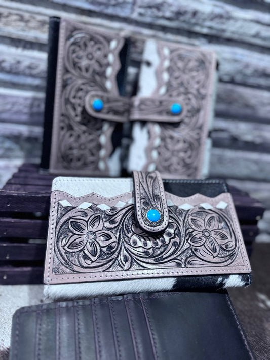 Tooled cowhide 
wallet