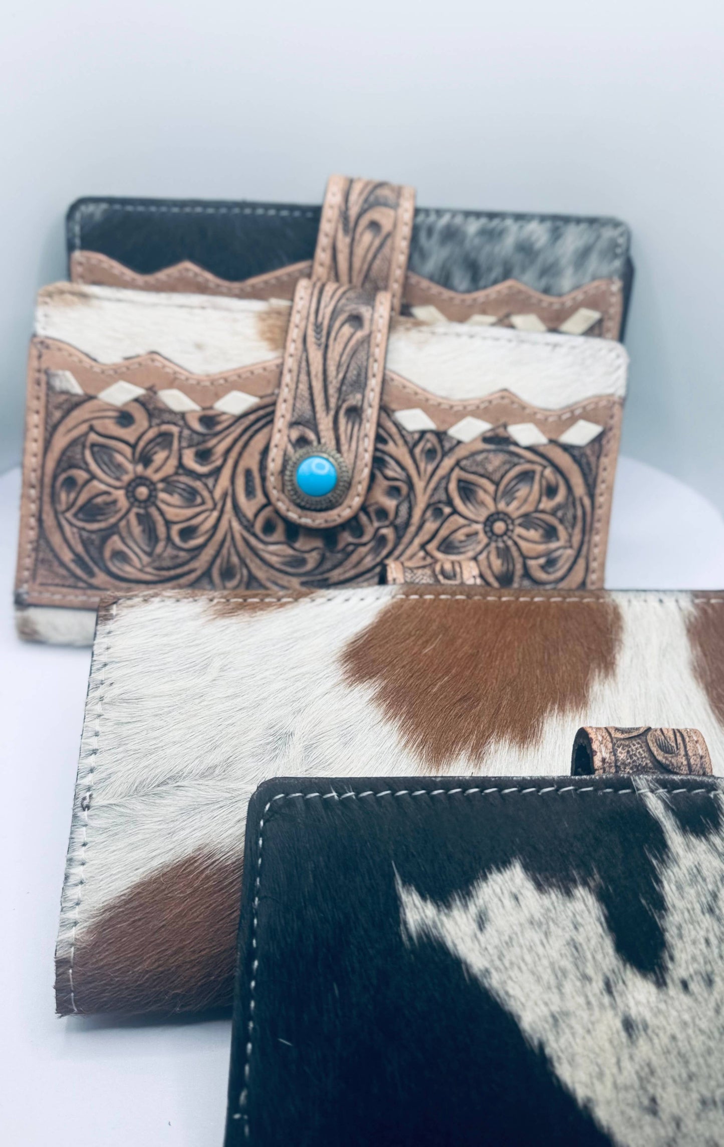 Tooled cowhide 
wallet