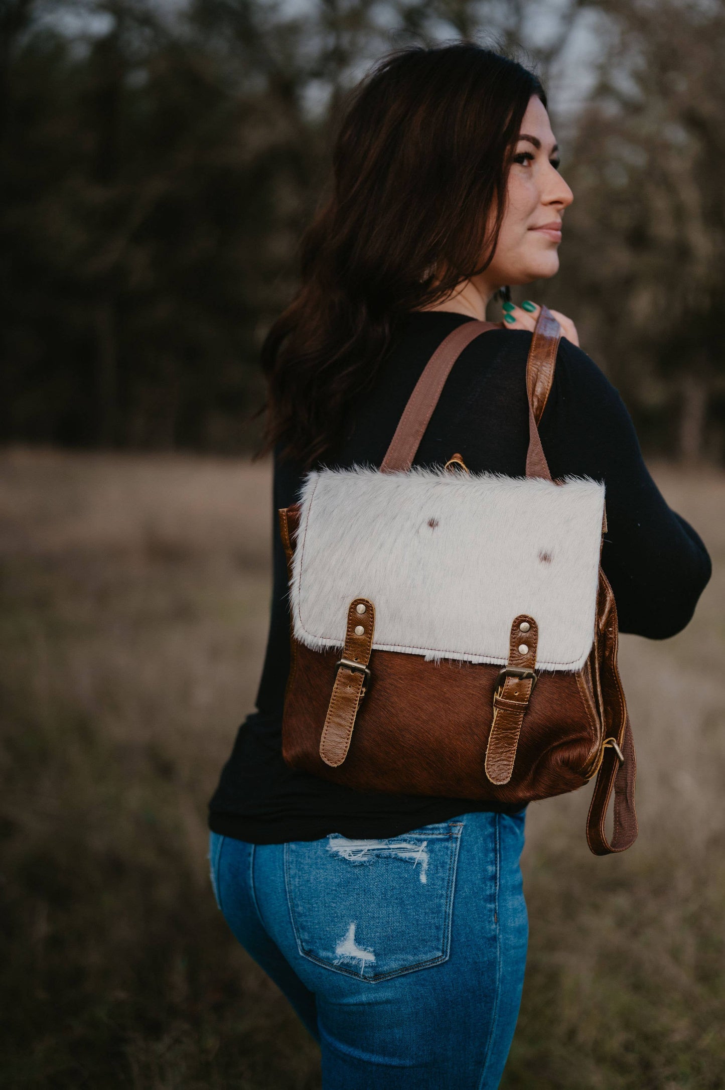 2 in 1 cowhide sling bag and backpack with concealing pocket